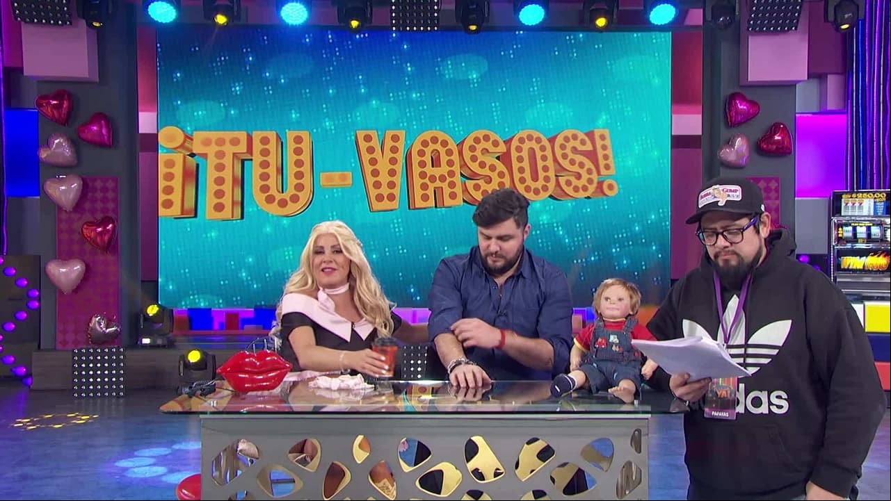 Los Tu-vasos (El ensayo): Deyanira Rubí canta ‘Aventurera’