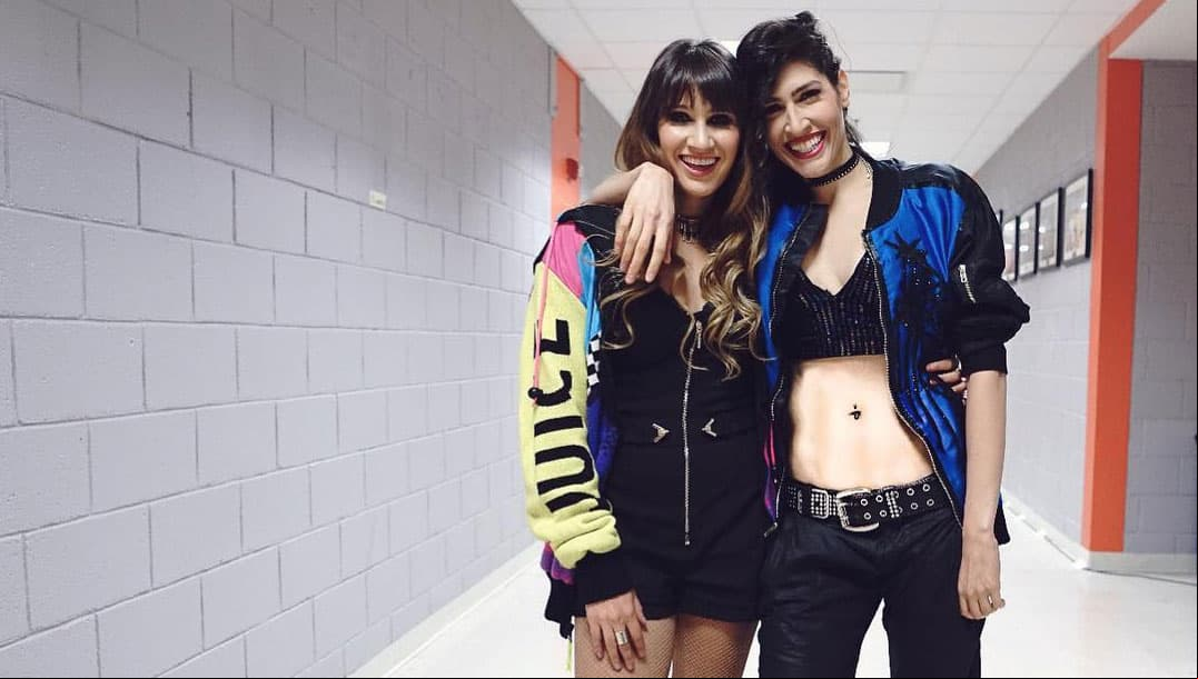 Ashley de ‘Ha*Ash’ sufre tremenda caída provocada por su hermana Hanna