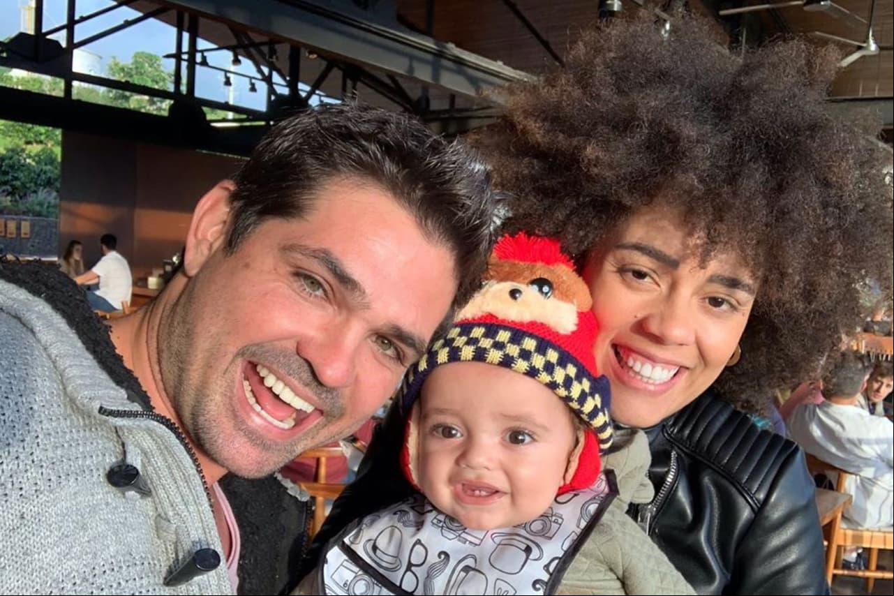 Novia de Ferdinando Valencia dedica emotivo mensaje a su hijo por cumplir 10 meses