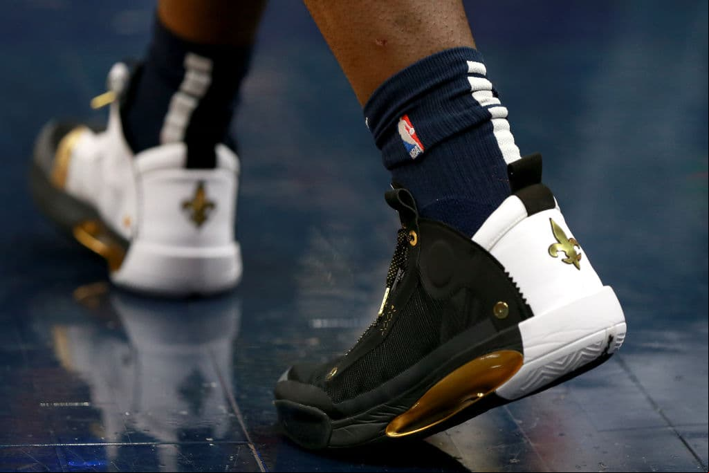 Los jugadores del mejor básquetbol del mundo siguen mostrando su buen gusto por los tenis y nos regalan nuevos modelos totalmente a la moda. Cheque los nuevos tenis.