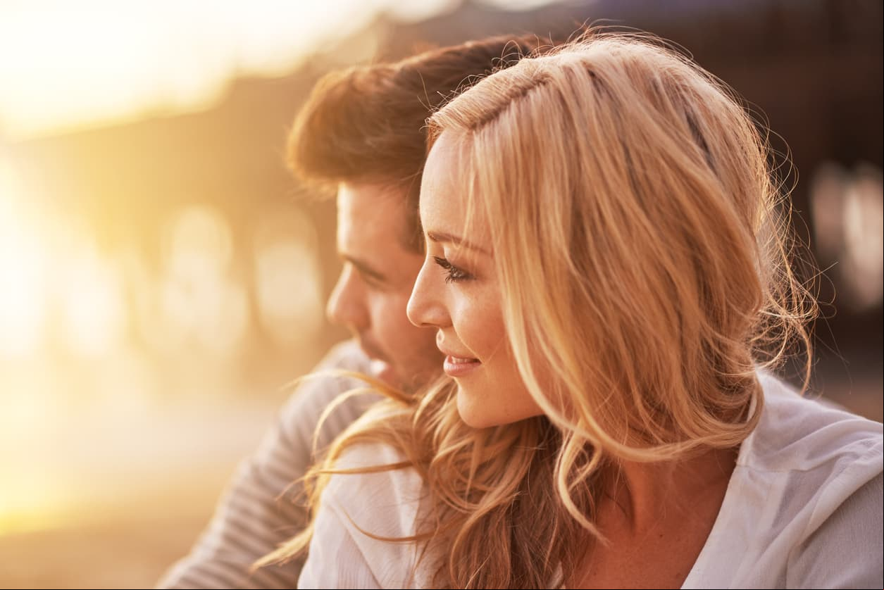 Leo. Tu especialidad es crear momentos románticos con tu pareja, no te hace falta hablar. Tus noviazgos tienen un toque de magia y encanto que conquista.