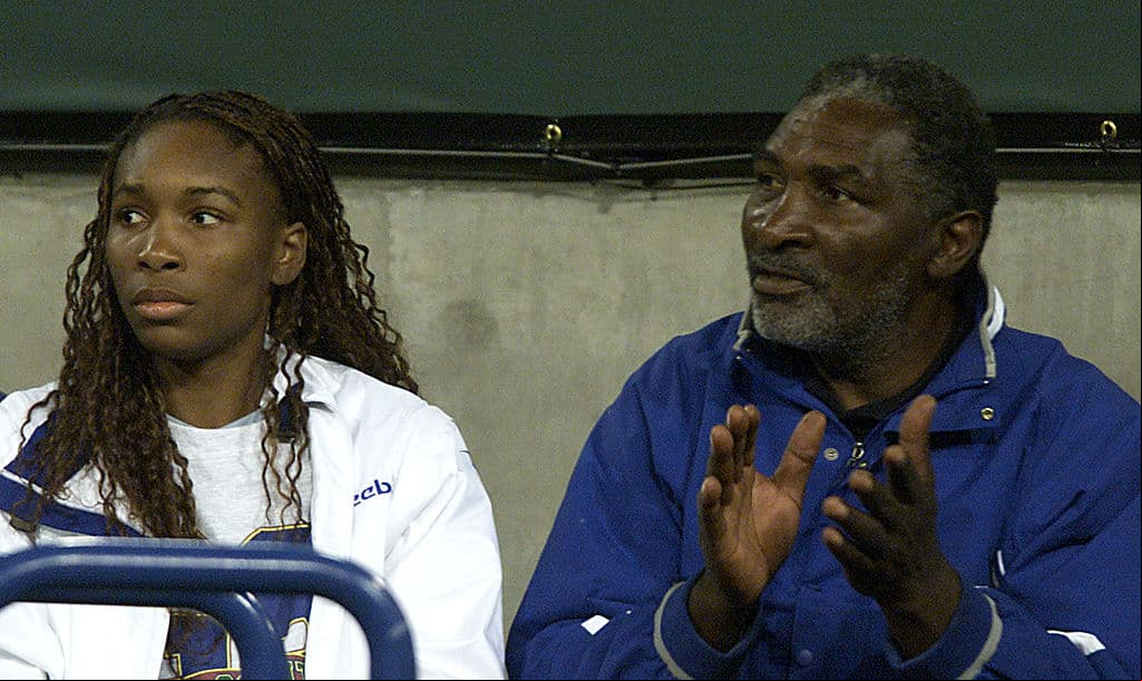 Además de transmitir entre lágrimas a Venus y Serena: "Vas a representar a todas las niñas negras de la Tierra".