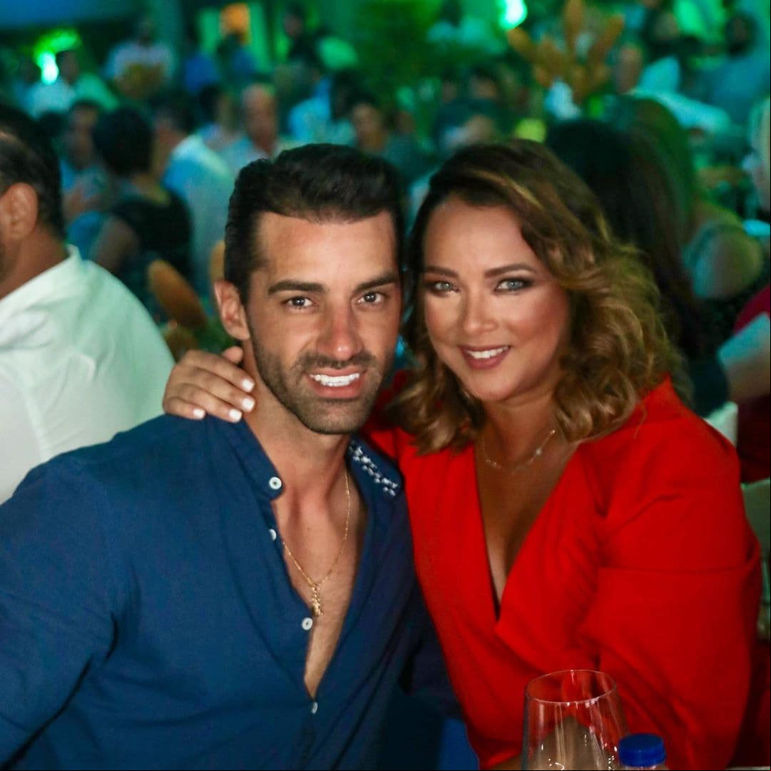 Con motivo de su octavo aniversario, Adamari López abrió su corazón y compartió un romántico mensaje a Toni Costa a través de su cuenta de Instagram.