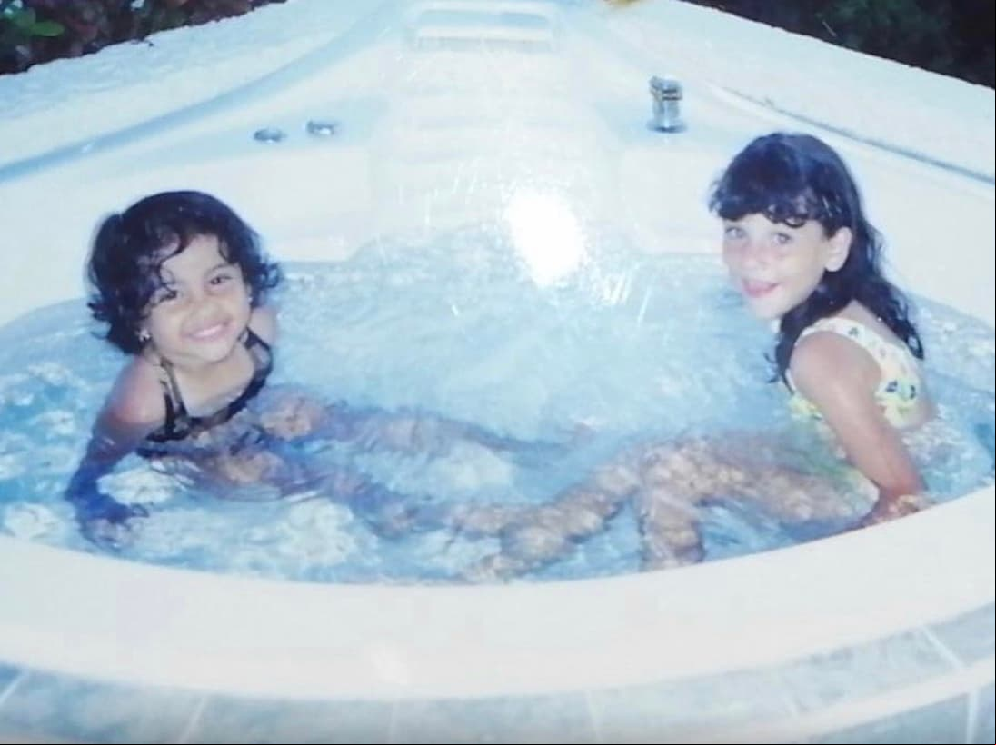 Al igual que actrices como Daniela Luján, Mariana Botas, Andrea Lagunes, Danna Paola y Natasha Dupeyrón, Patiño forma parte de la generación de actrices infantiles que forjaron su carrera en la entonces barra de Televisa Niños.