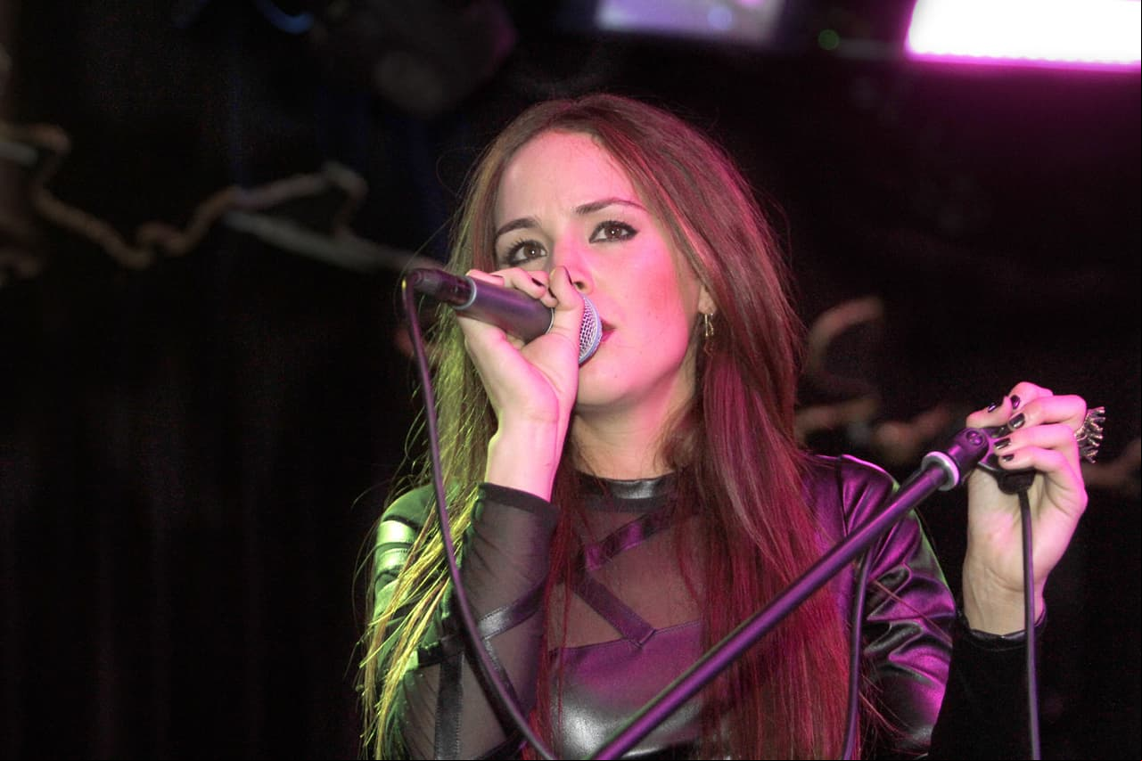 Camila Sodi canta en Instagram y sus fans ya le piden disco