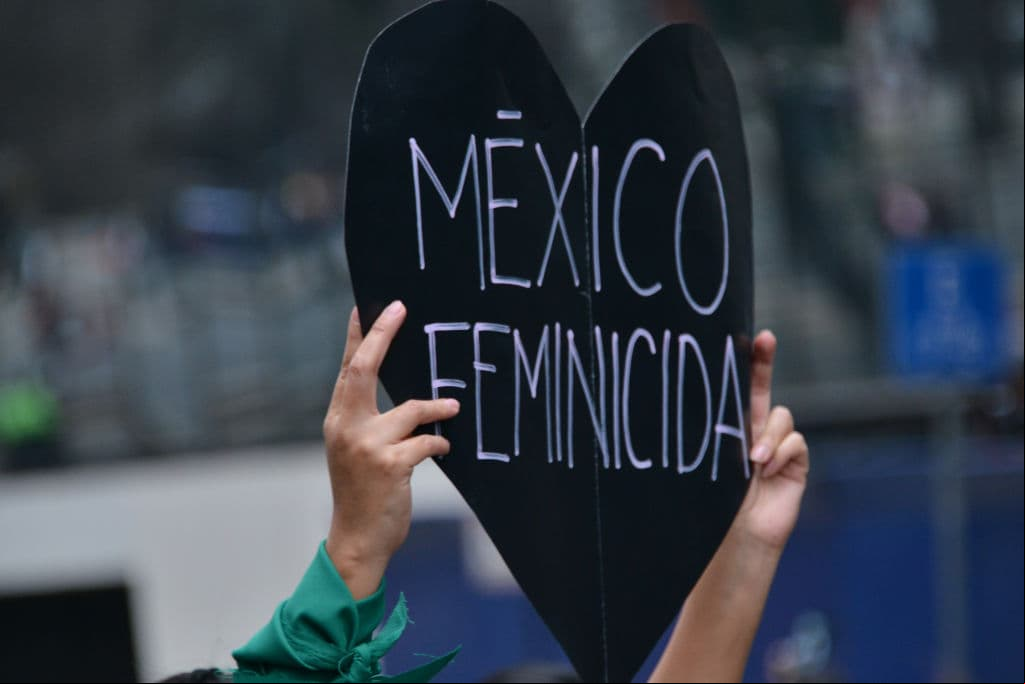“Todas y cada una de ustedes pueden ser líderes y apoyar a otras para lograrlo” - Michelle Obama, abogada y exPrimera Dama estadounidense.