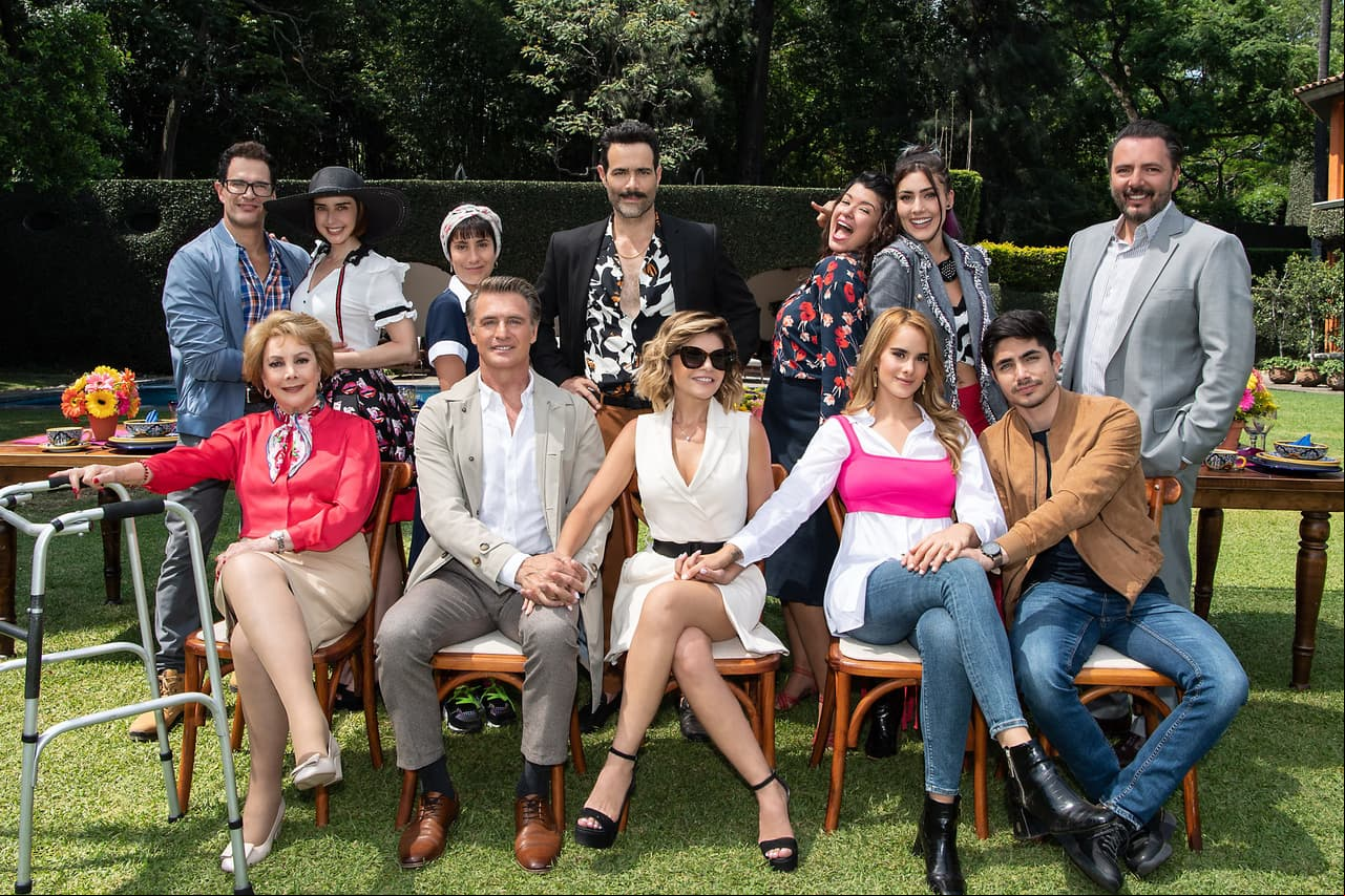 Su más reciente papel en los melodramas fue en ‘La mexicana y el güero’, donde le dio vida a 'Jaime Salvatorre', quien se deja seducir por ‘Maty’, personaje interpretado por Jacqueline Andere. En entrevista para Las Estrellas, Patricio Castillo contó cómo fue compartir escena con la primera actriz.