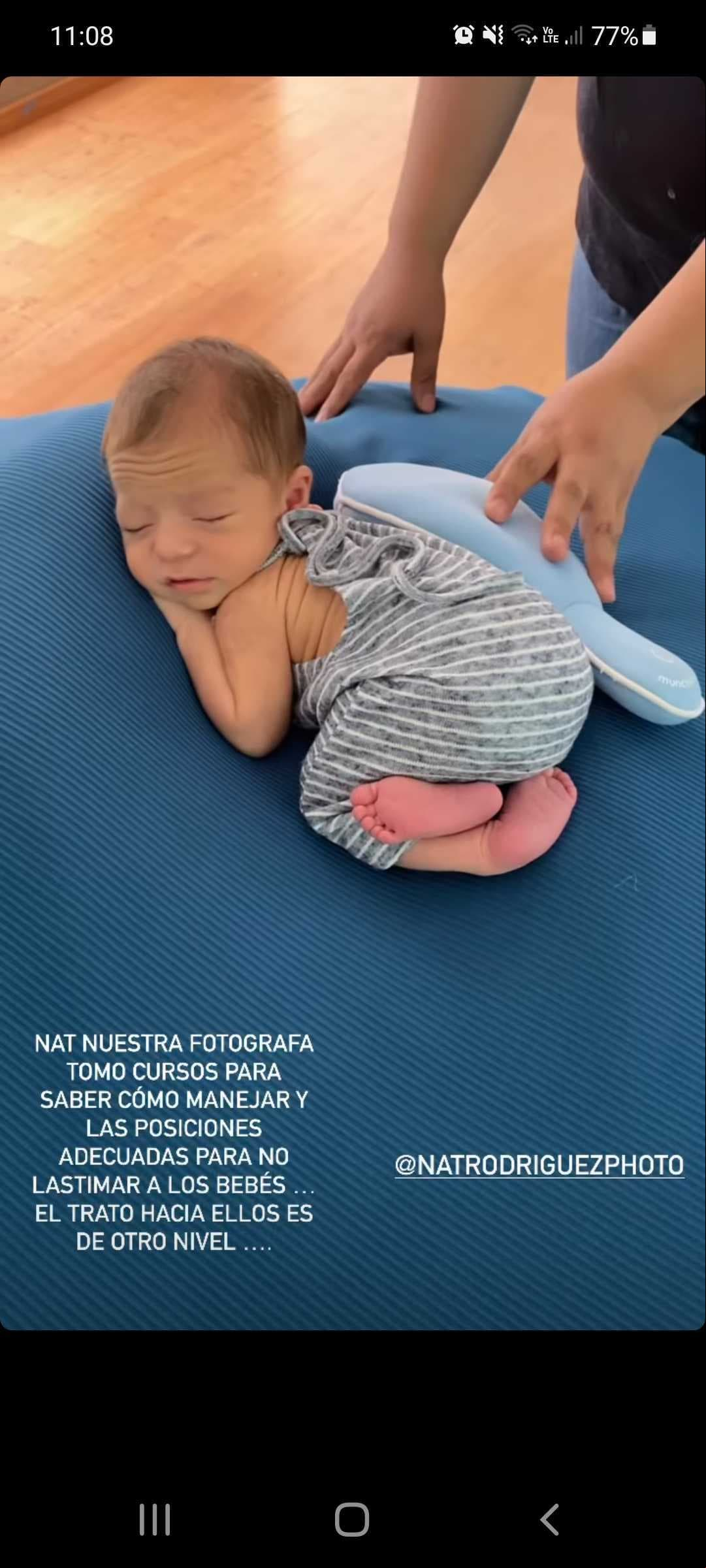 La bailarina se adelantó y antes de recibir críticas por las posiciones en las que fue fotografiado el bebé, detalló que la fotógrafa está preparada para tratar con bebés.
