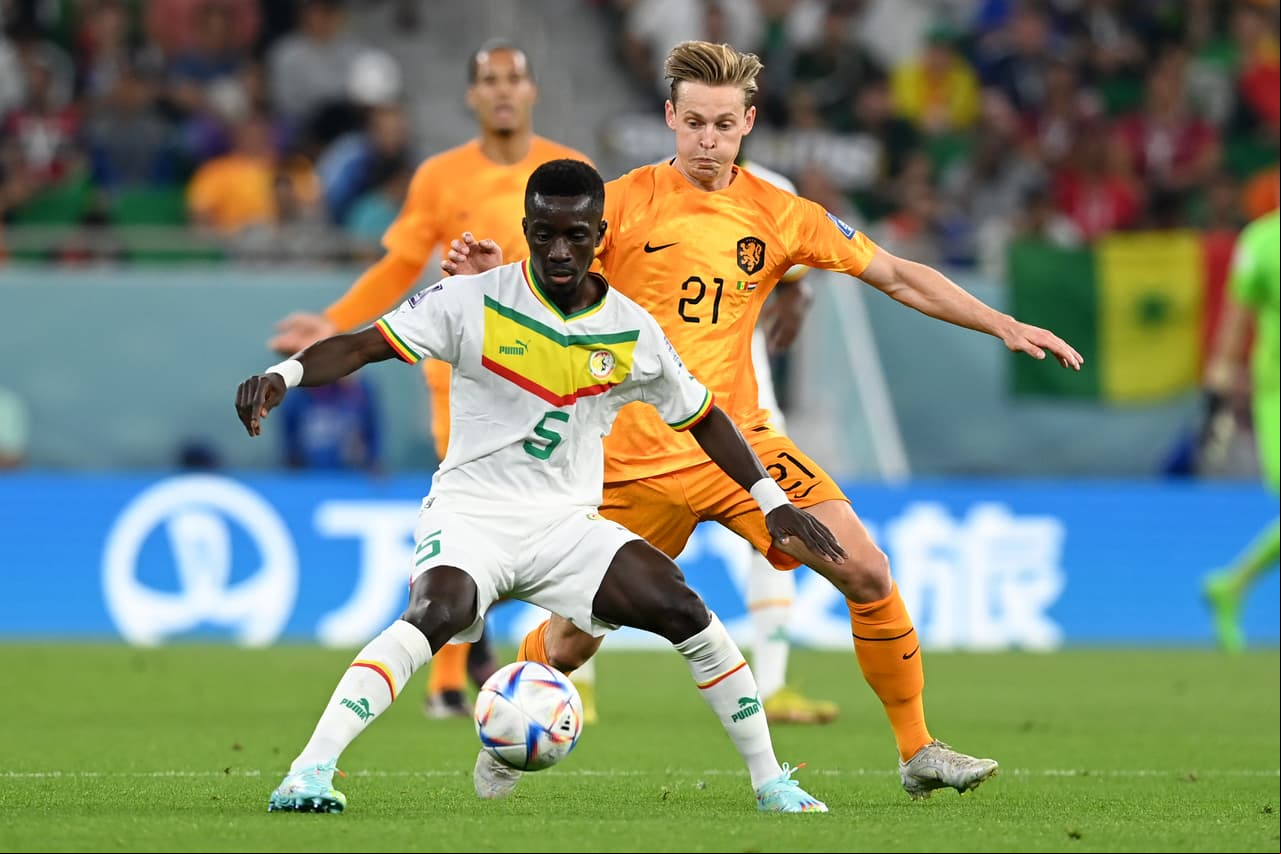 La Selección de Holanda sufrió para conseguir la victoria que se le presentó por fin en la segunda mitad gracias a los goles de Gakpo y Klaassen y así empatan con Ecuador siendo líderes en el Grupo A.