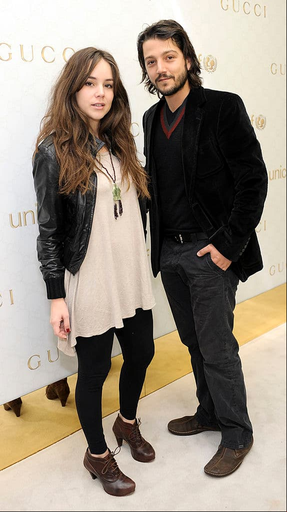 Diego Luna y Camila Sodi se conocieron en 2007 cuando trabajaron en la película ‘El búfalo de la noche’, dirigida por Jorge Hernández Aldana. Ese mismo año se les vio en una gala en Francia, donde se confirmó su noviazgo.