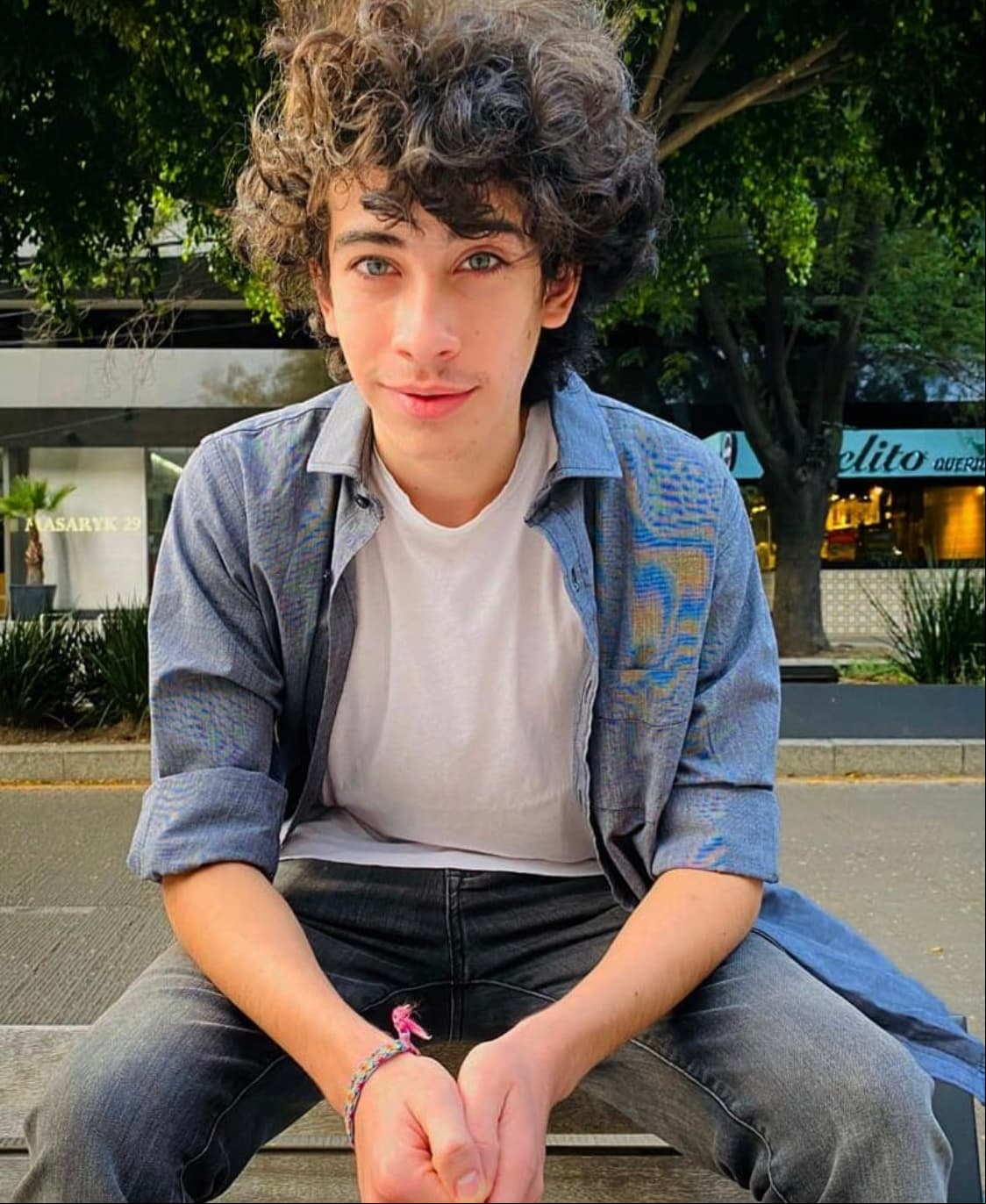 Actualmente, Torres, quien está por cumplir 17 años, sigue labrándose un camino en el mundo de la actuación. Sin embargo, en su cuenta oficial de Instagram, también se lee su interés por convertirse en director de cine, pues es parte de su descripción.