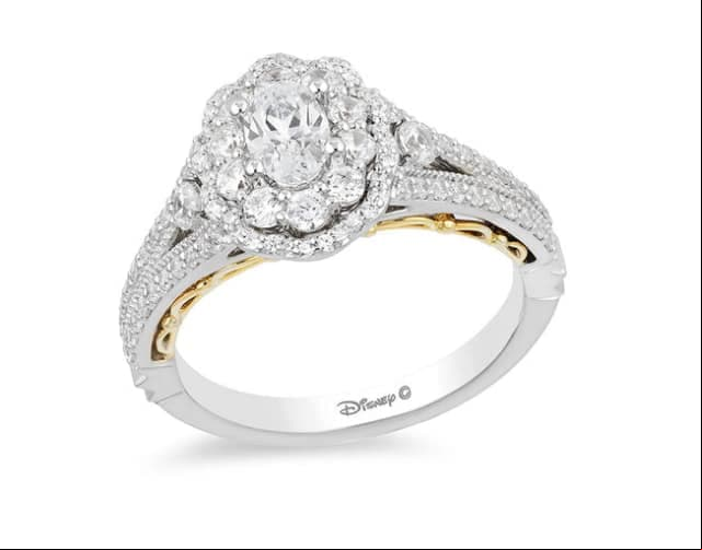 Bella. Inspirado en la inteligencia de la princesa, cuenta con detalles en oro amarillo. Su precio es de 3 mil 699 dólares.