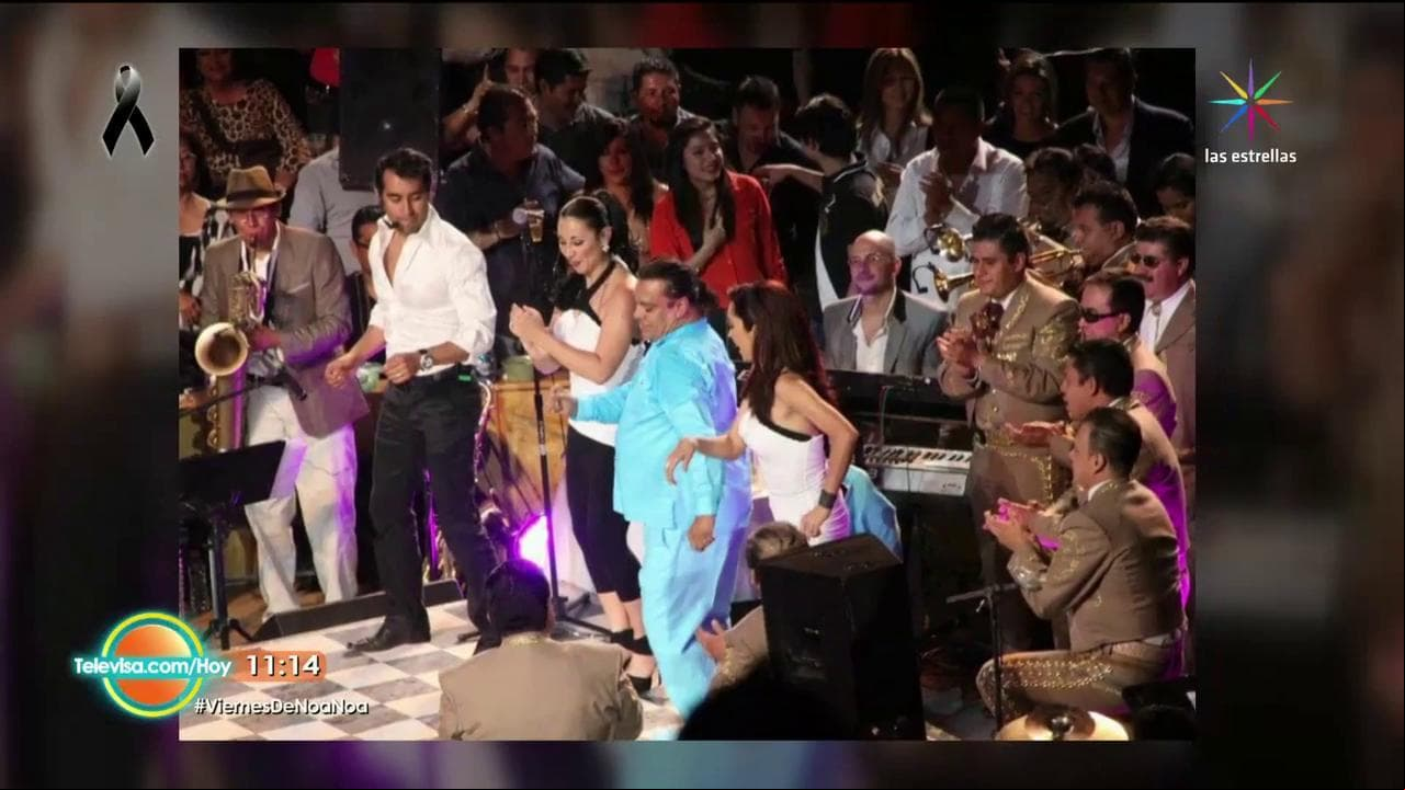 Coristas de Juan Gabriel hablan de su experiencia con él