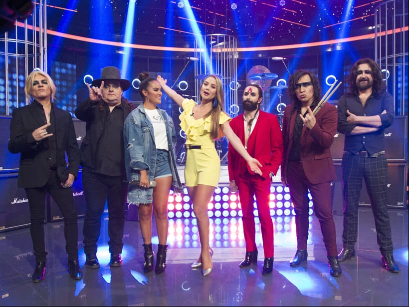 La diversión no se hizo esperar en Al final... Todo queda en familia y Ximena convivió al lado de los cantantes.