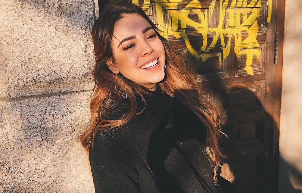 Danna Paola muestra foto sin maquillaje y causa revuelo en la web