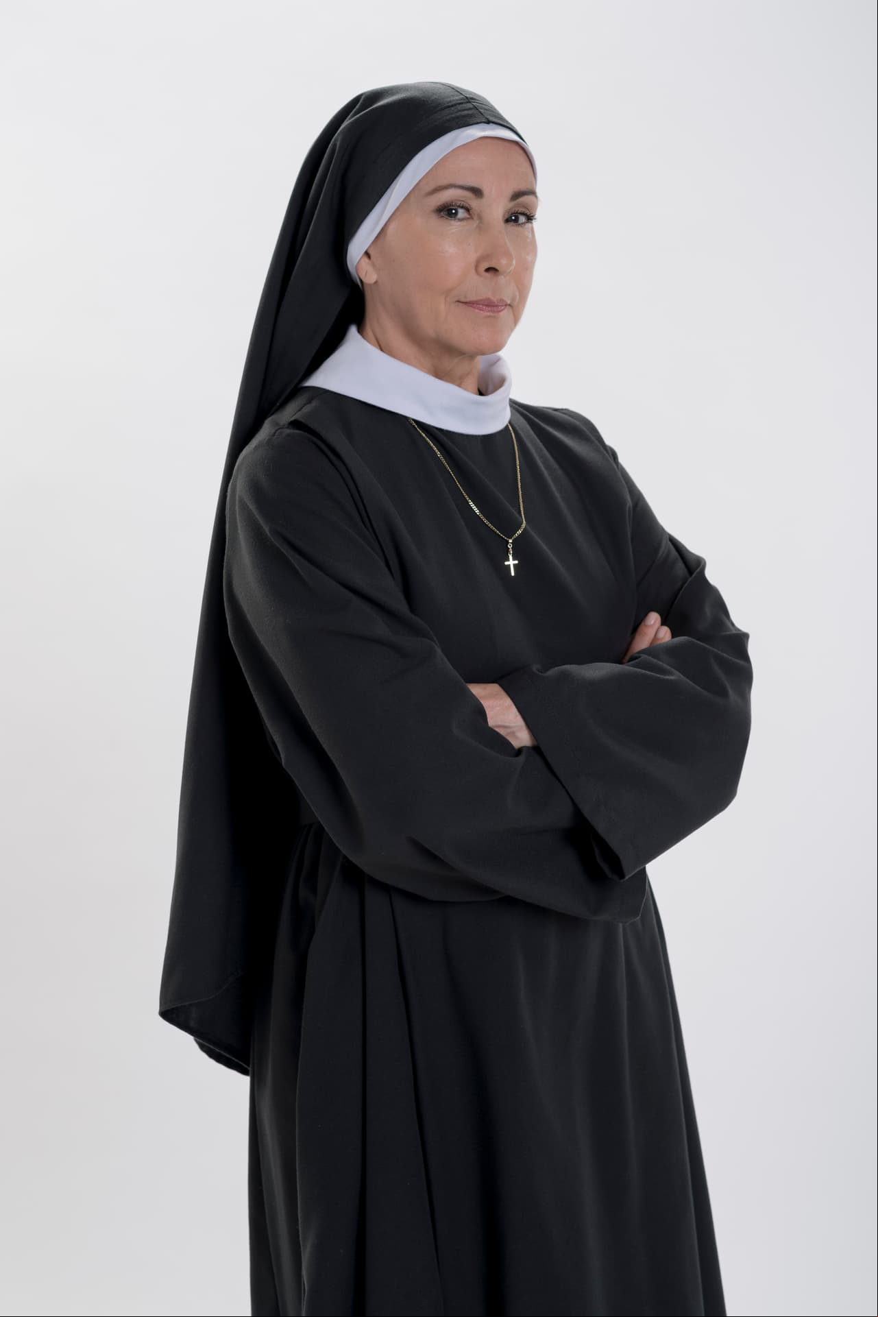 Blanca Guerra regresa a las telenovelas como "Matilde", la madre de "Bárbara" que desaparece del pueblo para convertirse en monja.
