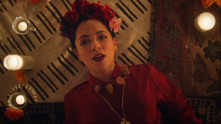 Natalia Lafourcade da el toque mexicano a ' Me'
