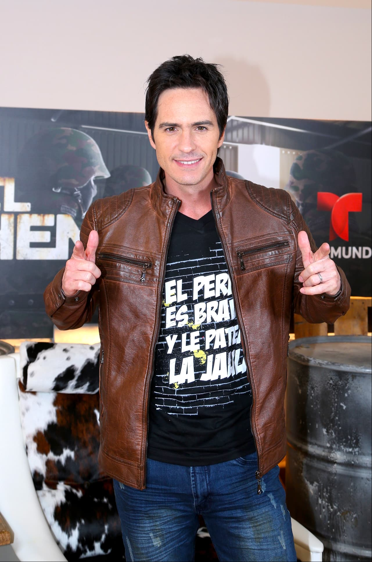 Mauricio Ochmann fue blanco de los piratas cibernéticos en septiembre de 2015, cuando fueron publicadas fotos íntimas en su perfil oficial de Instagram, según el periódico El Universal.