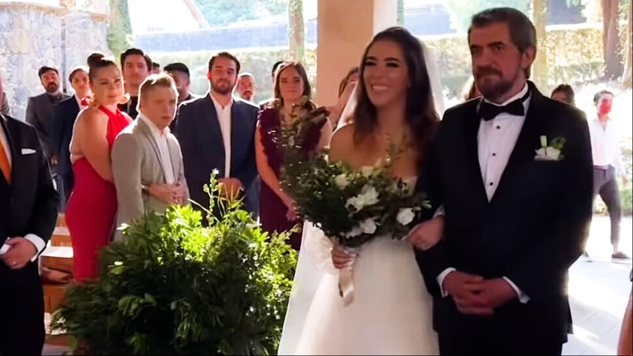 Manuel ‘Flaco’ Ibáñez conmueve al bailar con su hija en su boda