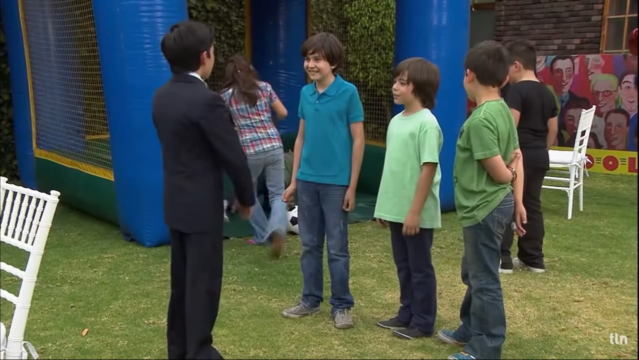 En 2013 regresó a México para formar parte del reparto infantil de ‘Qué pobres tan ricos’, donde dio vida a ‘Paco’, uno de los amigos de ‘Emiliano’, el hijo del personaje de Zuria Vega.