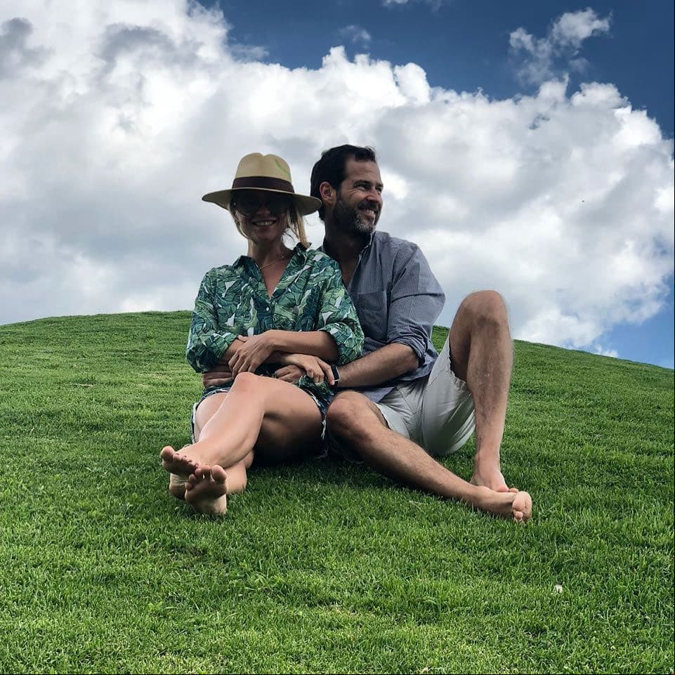 Durante los festejos del Día del padre, Ludwika compartió una fotografía en la que aparece Emiliano junto a sus hijos.