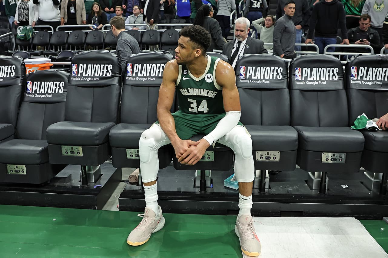 Giannis Antetokounmpo lamenta la elilminación temprana de los Milwaukee Bucks
