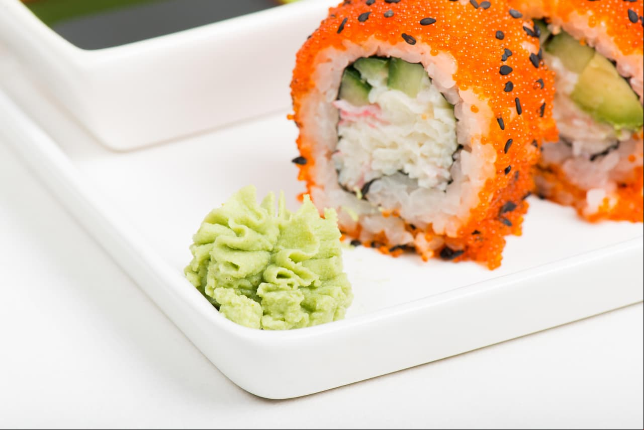 Niño prueba wasabi por primera vez en su vida y sale mal: reacción se hace viral y provoca risas