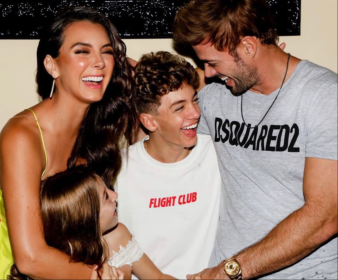 William y Elizabeth aún no llegan al altar y a pesar de los constantes rumores de sus rupturas, ambos están juntos y en noviembre de 2019 acudieron a la apertura del restaurante del actor cubano ‘Level29’ en compañía de sus hijos, Christopher y Kailey.