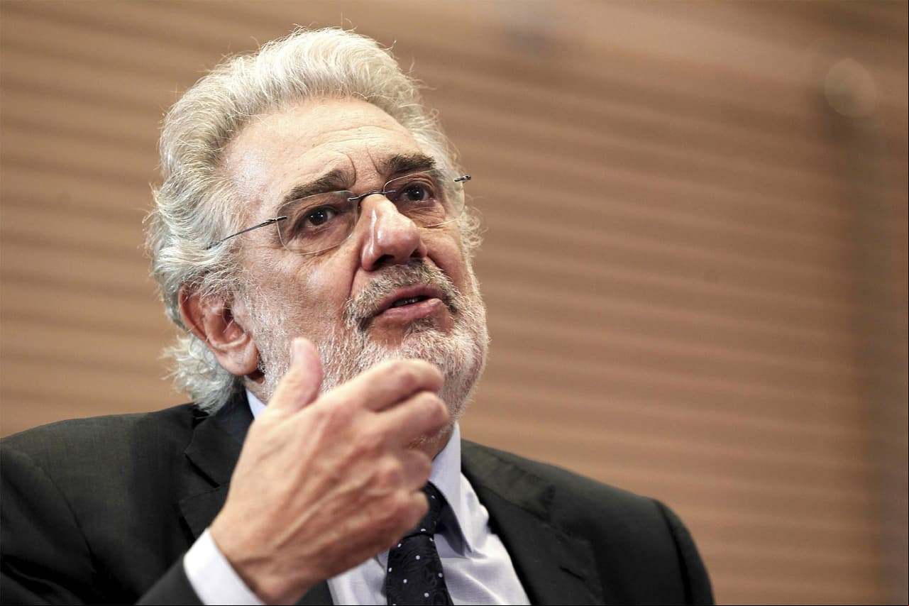 Plácido Domingo ite acoso a 27 mujeres y se disculpa: "lamento el dolor que les causé"