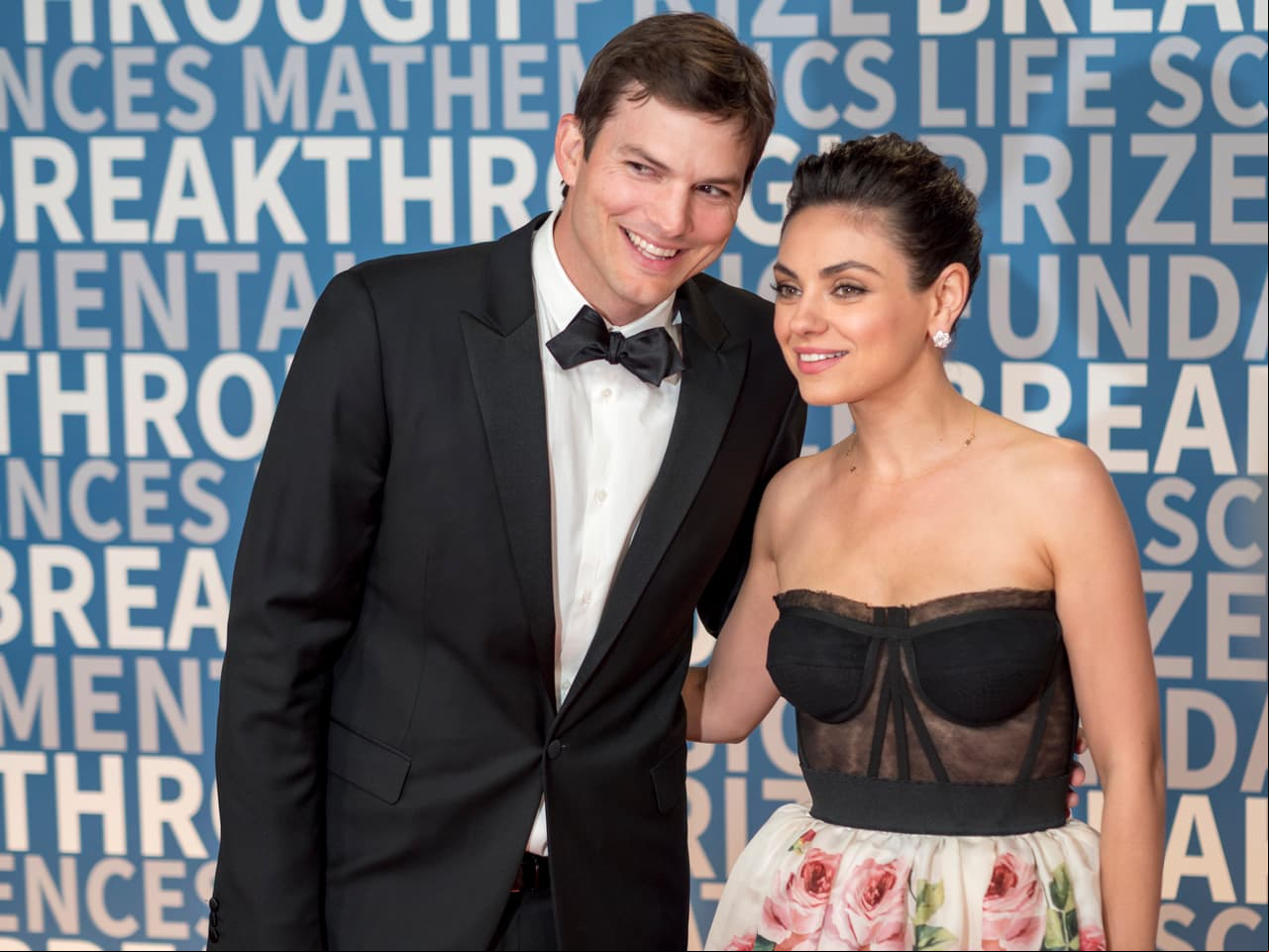 Ashton Kutcher, Elton John y otros famosos que no dejarán herencia a sus hijos