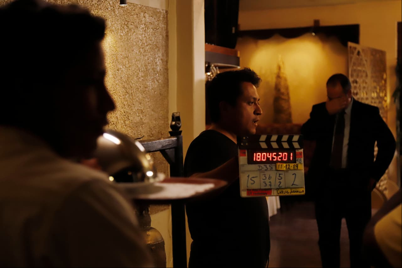 El equipo de producción y el elenco realizaron varios ensayos para que la escena saliera a la perfección.