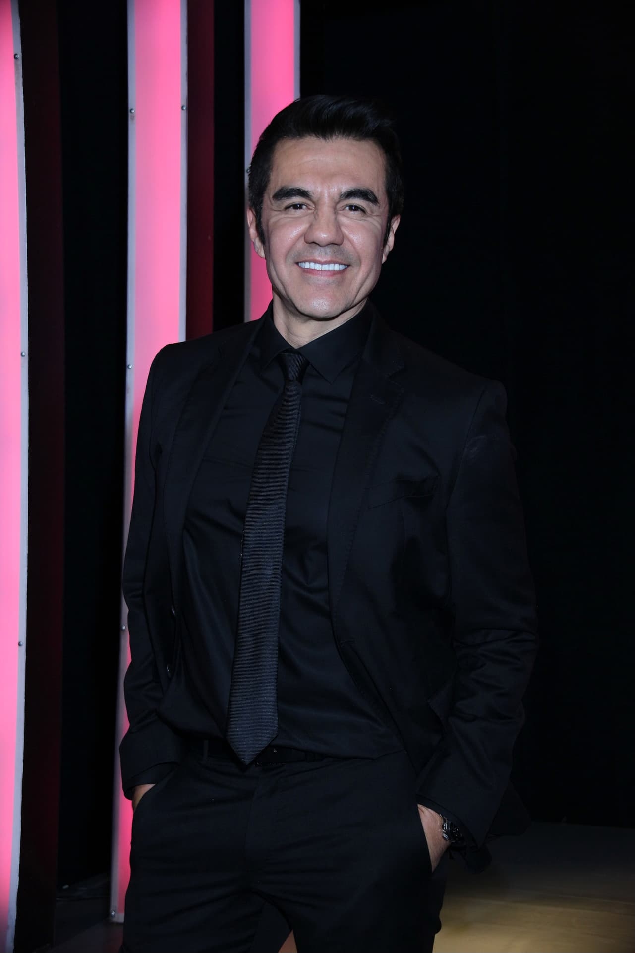 Adrián UribeEl mejor regalo para el actor fue la llegada de su hija. “Estamos felices. no quepo de la felicidad, primero porque está sana. Será una Navidad hermosa y diferente", afirmó a Televisa Espectáculos.