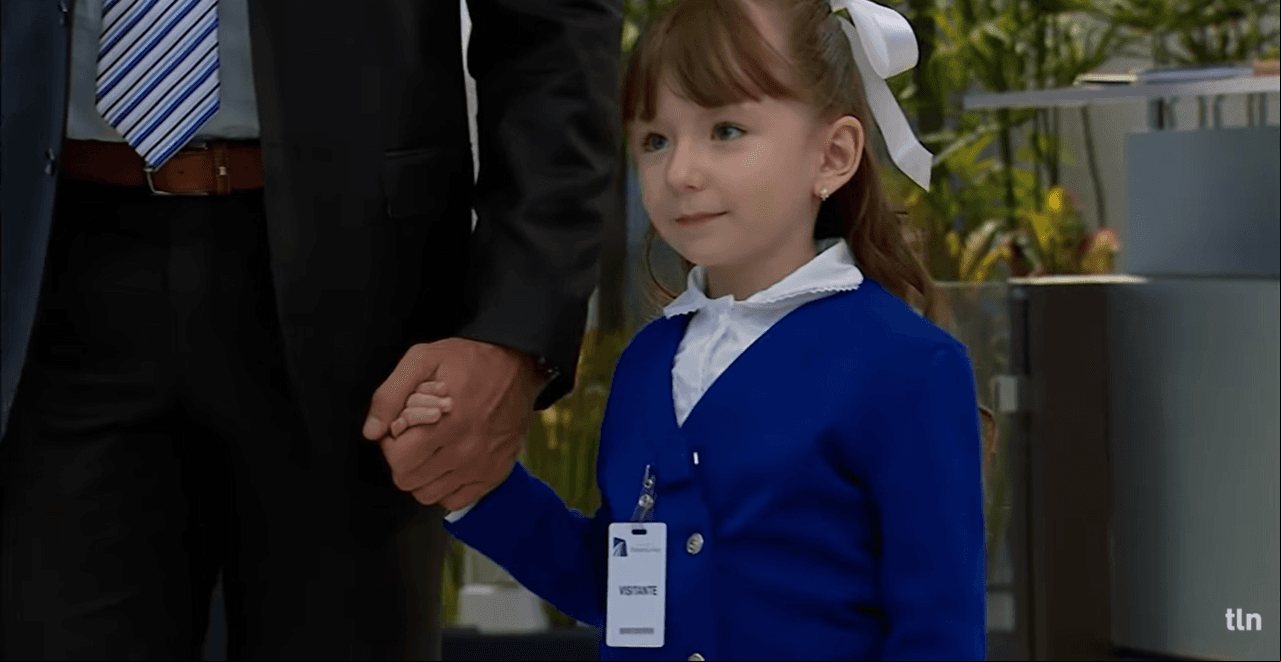 Esta fue la primera telenovela de Sasse, quien tenía tan solo seis años cuando dio vida a ‘Alexia’, que era la hija de ‘Rodrigo Torreslanda’ y ‘Gala Villavicencio’.