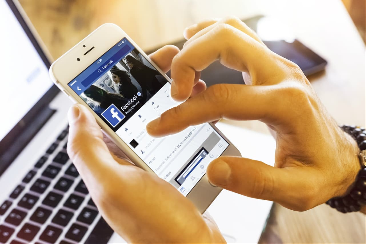 Cómo saber si Cambridge Analytica usó mi información de Facebook