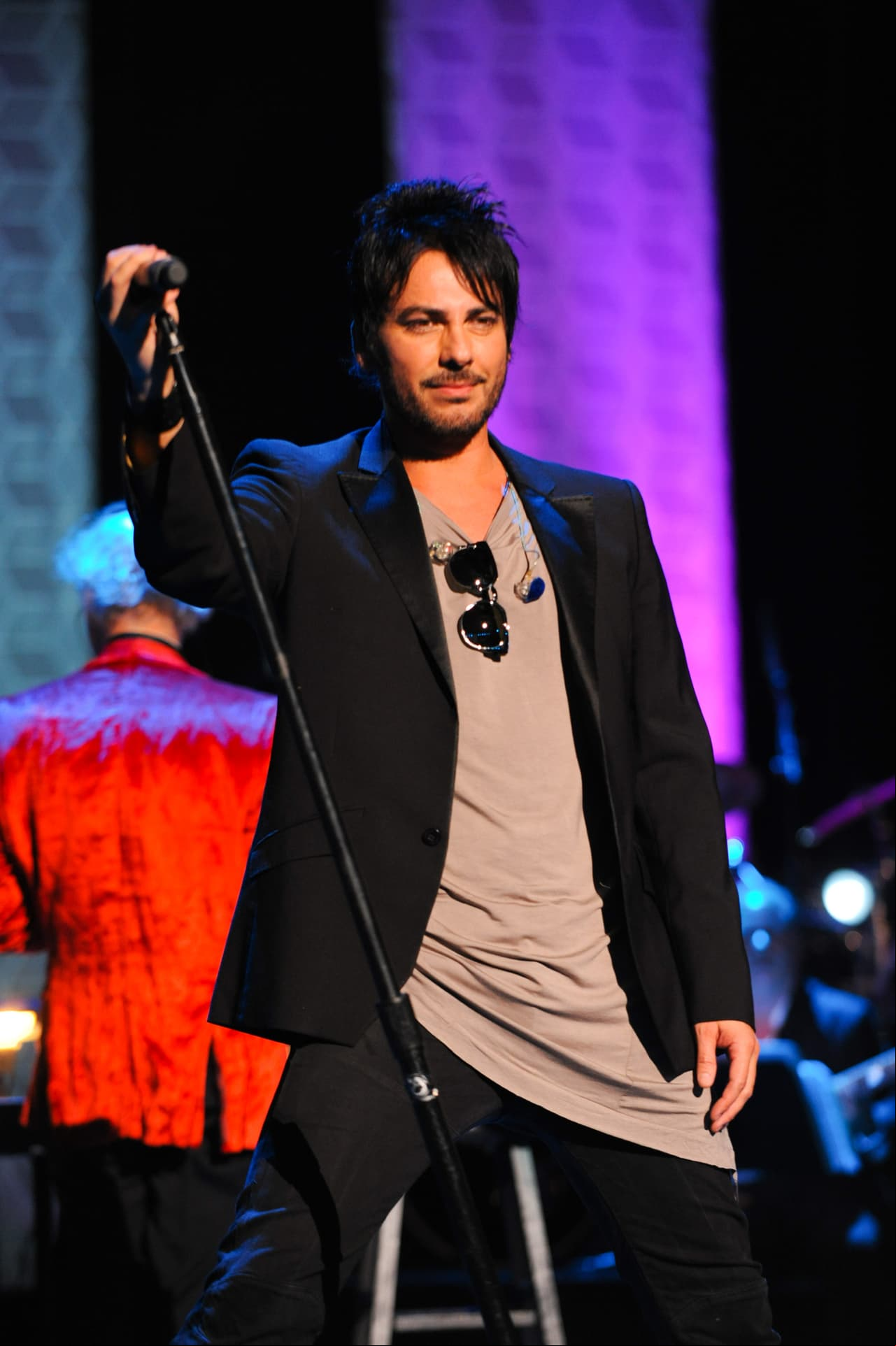 Beto Cuevas anunció que su próximo disco saldrá a la venta en 2019.