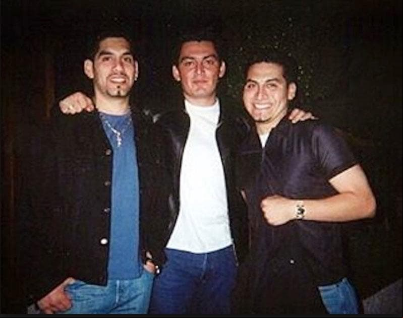 Trigo Figueroa. (Izquierda en imagen). Responsable de la seguridad de Joan Sebastian, murió en 2006 luego de que en un concierto de su padre en Mission, Texas, hubo una trifulca en la que recibió un disparo. Sus hijos serán los herederos de la parte que le toca a su padre.