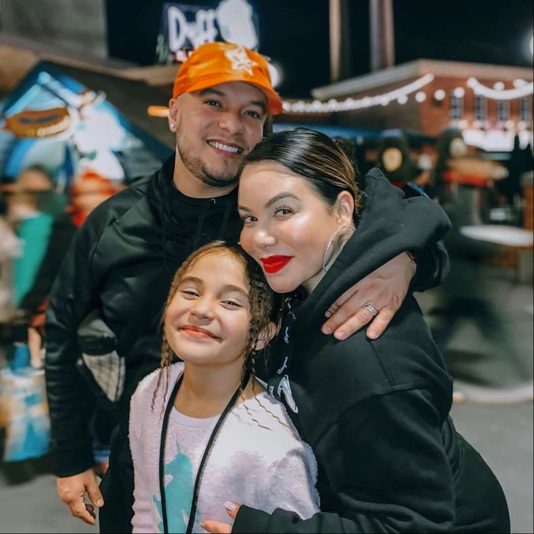 Para celebrar la llegada del año 2020, Lorenzo estuvo con la familia Rivera en Universal Studios Hollywood, festividad a la que también acudió su hija.