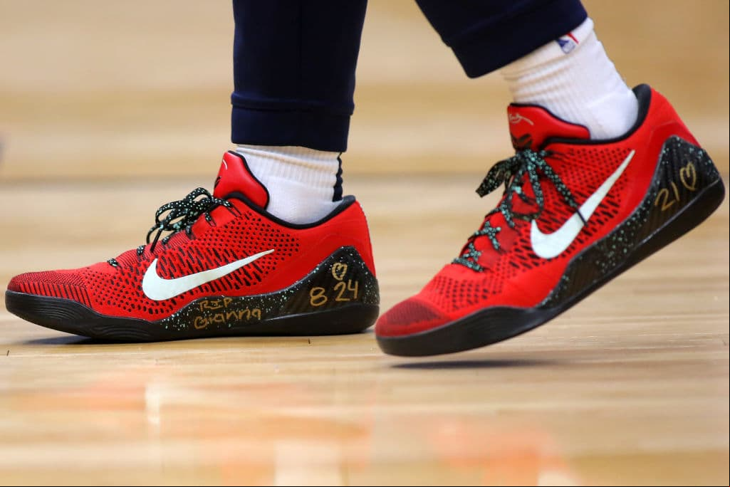 Los jugadores del mejor básquetbol del mundo siguen mostrando su buen gusto por los tenis y nos regalan nuevos modelos totalmente a la moda. Cheque los nuevos tenis.