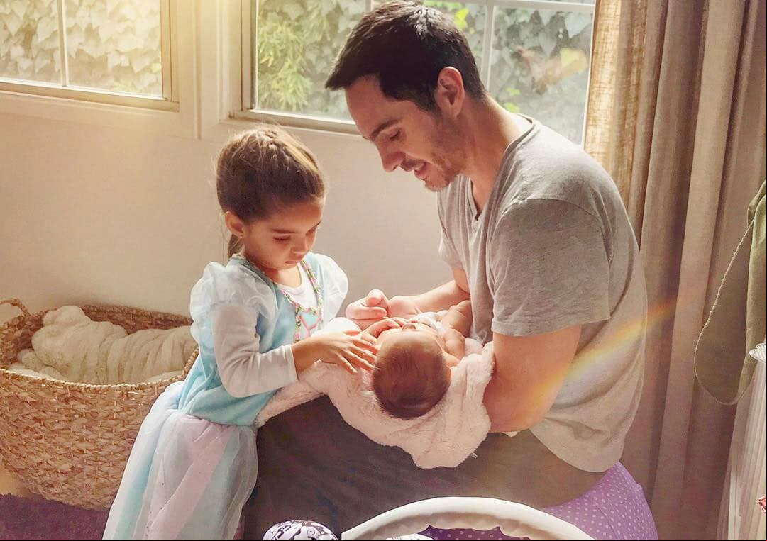 Mauricio Ochmann enamora con la foto más tierna junto a Kailani