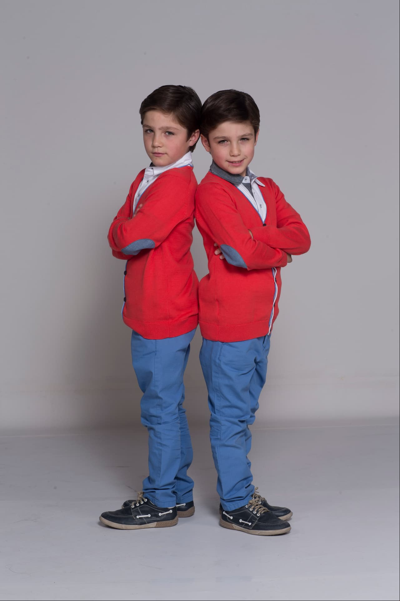 Los personajes fueron encarnados por Manuel y Pablo Alanis, quienes tenían tan solo 9 años cuando hicieron infinidad de travesuras a ‘Ana’, papel de Silvia Navarro.