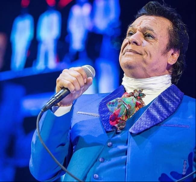 Grabó más de 30 discos a lo largo de su carrera.