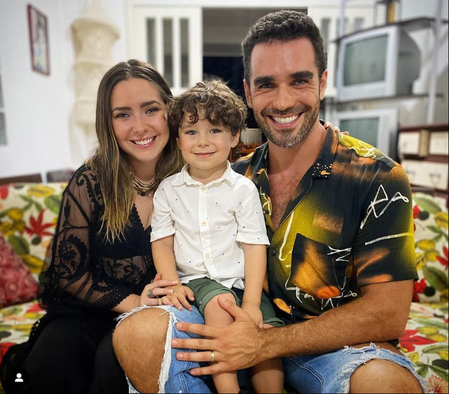 En mayo de 2016 nació el hijo de Ariadne Díaz y Marcus Ornellas, Diego. Desde que llegó a la vida de los actores, el pequeño contó con su propio perfil en la red social, el cual consiguió en 139 semanas más de 328 mil seguidores.