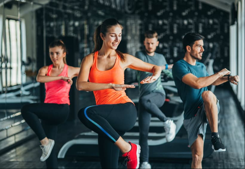 5. Realizar una hora de zumba, te ayuda a quemar entre 300 y 800 calorías.