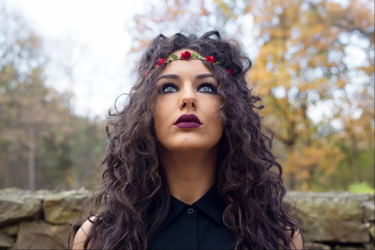 Predicciones de Mhoni Vidente para tu signo zodiacal en noviembre