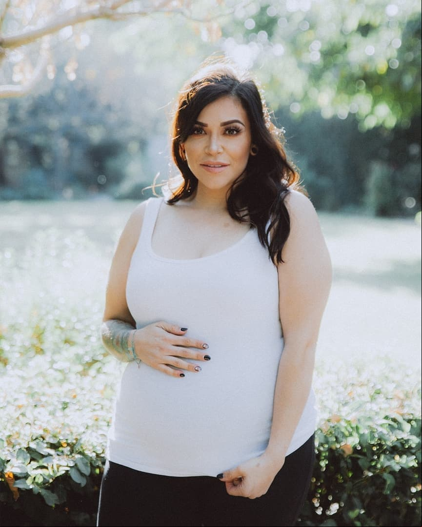 Jacqie Rivera lanza concurso para invitar a fans a su baby shower