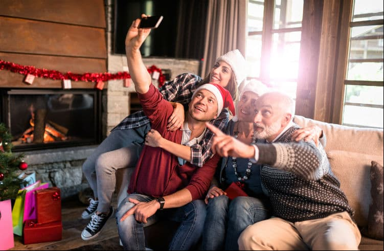 Actividades y dinámicas divertidas para tus cenas navideñas
