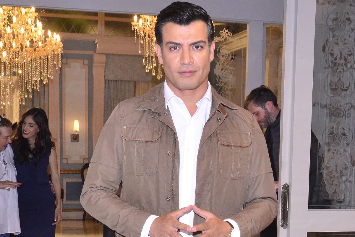Andrés Palacios será “Carlos Bernal”, el presidente de México dentro de esta versión.