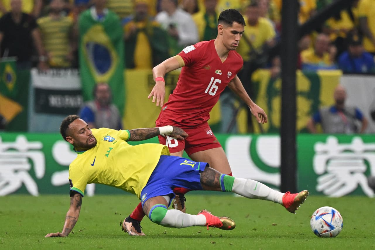 Brasil venció dos goles por cero a Serbia en su debut en La Copa del Mundo Qatar 2022 con la oportunidad de haber visto el mejor gol del Mundial de parte de Richarlison, en el mismo encuentro donde Neymar se fue lastimado y queda esperar saber si está lastimado o su salida fue sólo precaución.