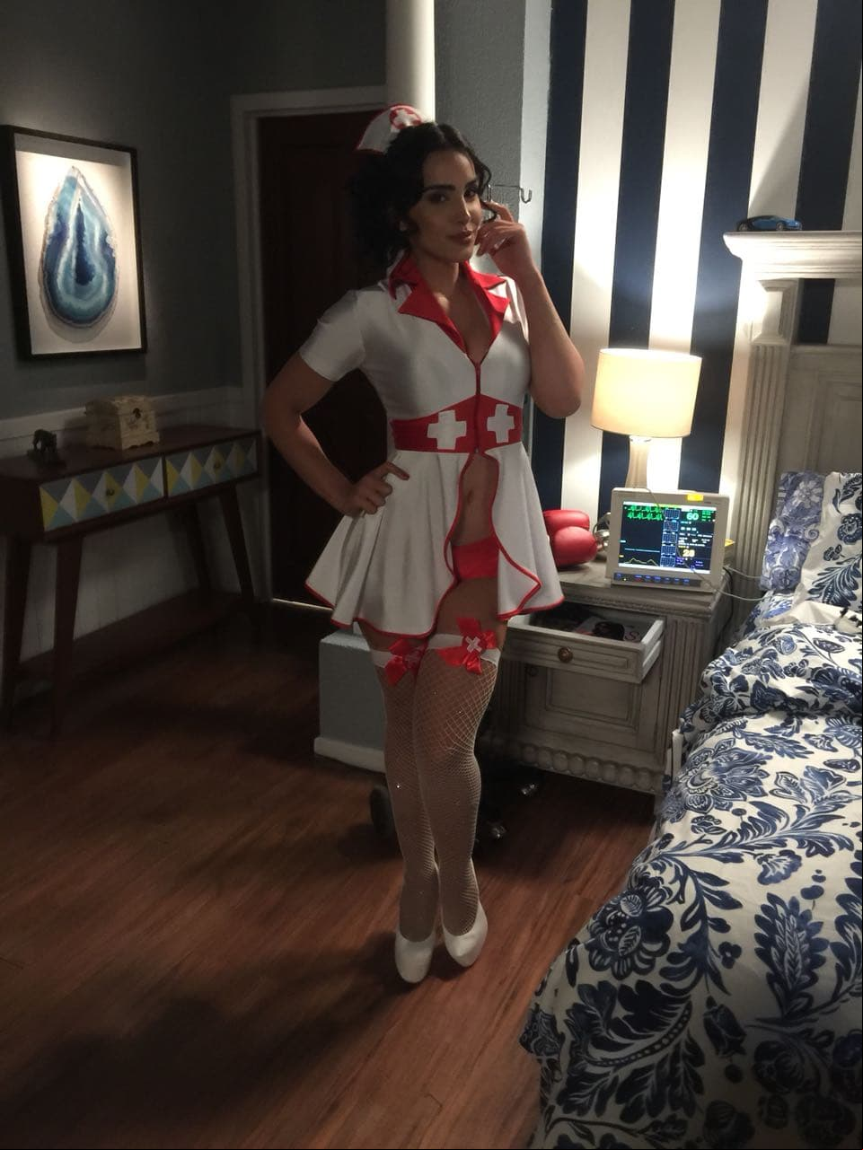 Susana Rentería es la enfermera soñada de Simón...
