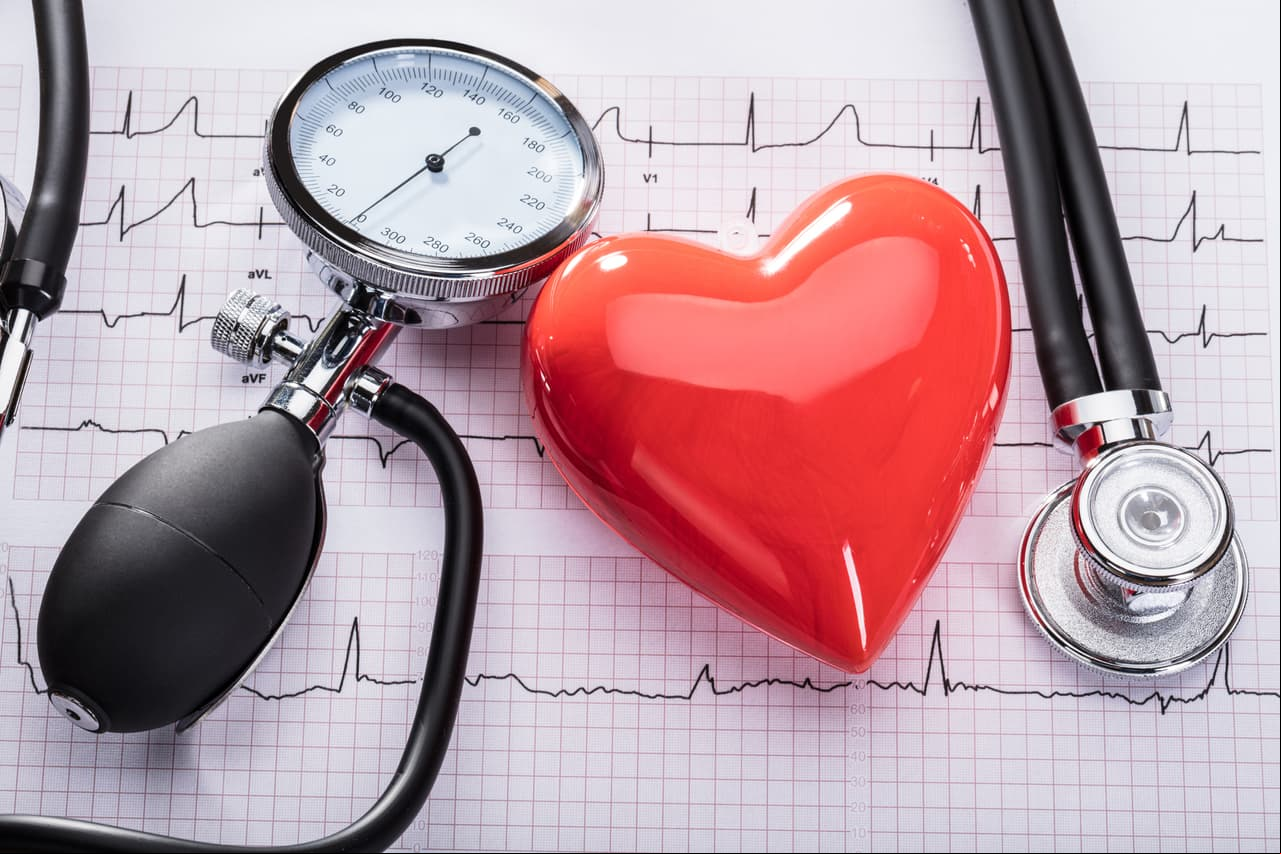 ¿Sabías que la presión arterial es la fuerza con la que nuestra sangre está siendo bombeada hacia nuestro cuerpo? ¡Descubre cuáles son los alimentos que la aumentan!